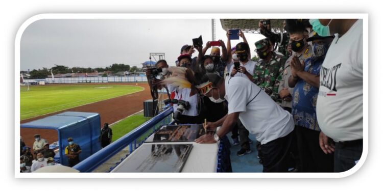 Moment HUT Kabupaten Jayapura Ke – 21,  Bupati Mathius Awoitauw Resmikan Stadion Barnabas Youwe
