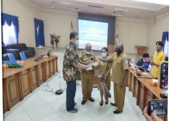Kerja Nyata Untuk Pemberdayaan Kampung Teknologi,      Dinas Kominfo Kab. Jayapura Gelar Pelatihan Instalasi Jaringan VSAT dan Maintenance