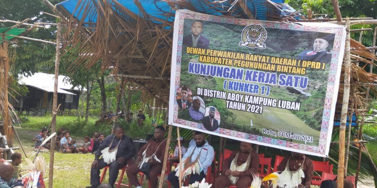 DPRD Pegunungan Bintang Jemput Aspirasi di Kampung dan Harap Pemerintah Akomodir