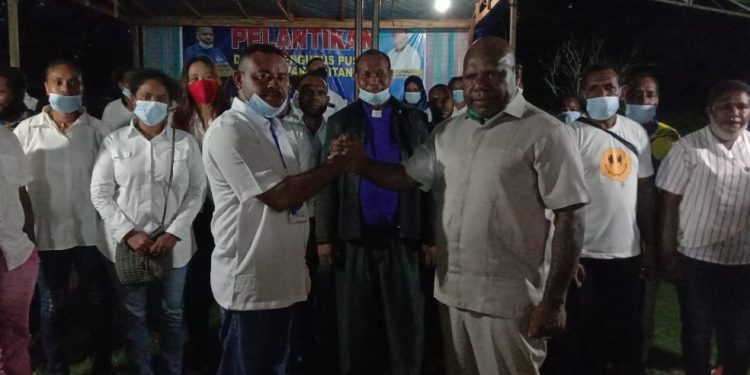 Siap Tampil Pada Pilgub 2024, Usman G Wanimbo Lantik DPP Relawan Militan UGW For Papua Satu