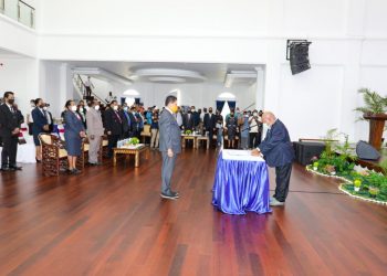 Pelantikan Plt Sekda Papua Berpolemik,  Dance Yulian Flassy Dinilai Tetap Jabat Sekda Definitif