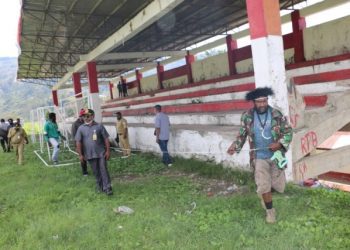 Bupati Tolikara Usman Wanimbo Bangun Stadion Megah Berstandar Internasional Di Karubaga
