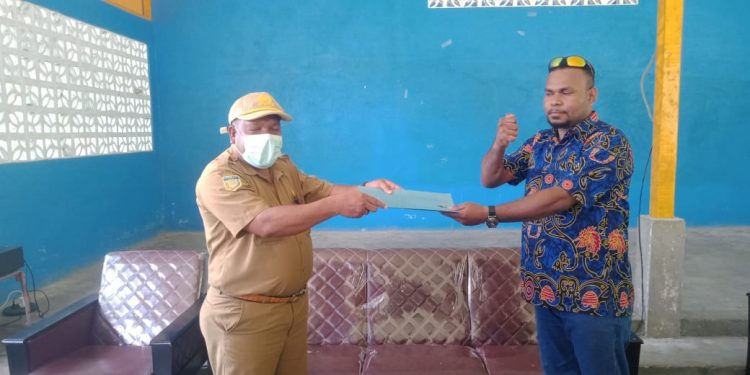 Masyarakat Adat Serahkan Pernyataan Sikap, Siap Mendukung Pelaksanaan PON XX di Kabupaten Jayapura