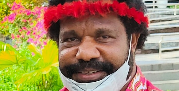 Ketua LMA Provinsi Papua,  Lenis Kogoya Minta Persoalan Ondofolo Yanto Eluay Diselesaikan di Para-para Adat