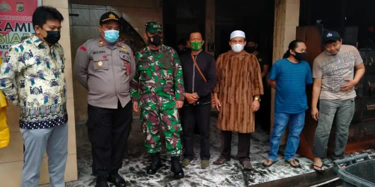 Wagus Hidayat Kunjungi Korban Insiden Pembakaran di Areal Bandara Sentani