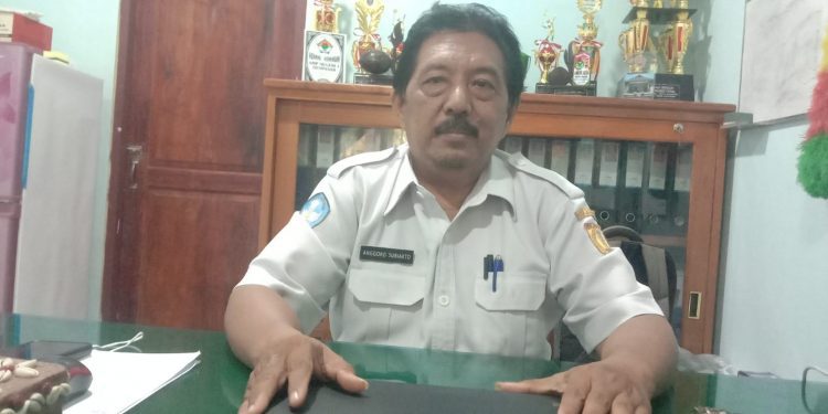 Anggoro Subiakto,S.Pd : Belajar Tatap Muka di SMPN 9 Jayapura Belum Bisa Dilaksanakan