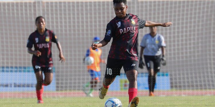 Liza Armanita Madjar Pencetak Gol Kemenangan Sepakbola Putri Papua