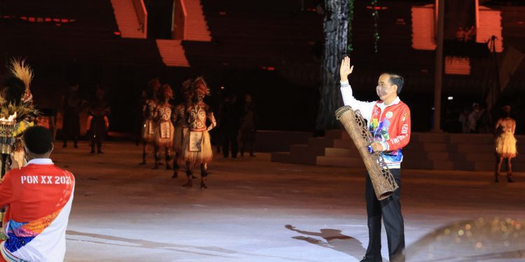 Tarian Lima Wilayah Adat Papua Meriahkan Pembukaan PON XX Papua