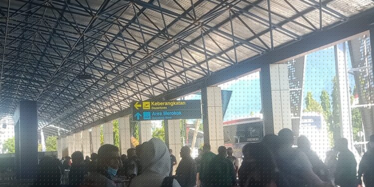 Atlet dan Ofisial Dari Sebagian Kontingen PON XX Mulai Kembali ke Daerah Asal Hari Ini