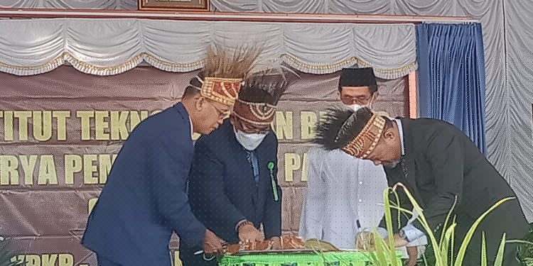 Kampus ITBKPP YPKP Sentani Resmi Terbentuk, Rektor Pertama Dilantik