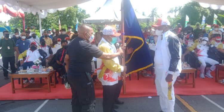 Lepas Kontingen Peparnas Papua, Ini Pesan Lukas Enembe