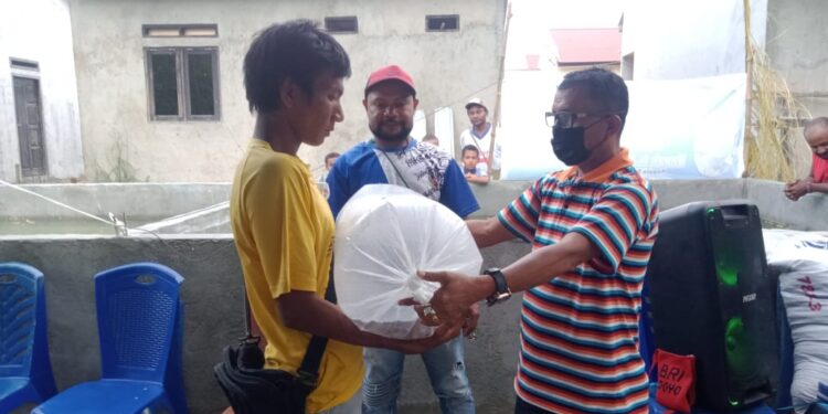 DKP Serahkan Bantuan 6.000 Bibit Ikan Lele Kepada Kelompok Pembudidaya Sukses Mandiri