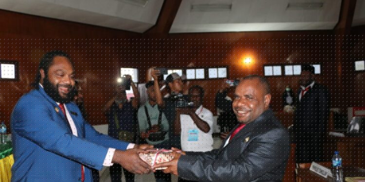 Sidang LKPJ Resmi Ditutup, Bupati Tolikara Apresiasi Kinerja DPRD