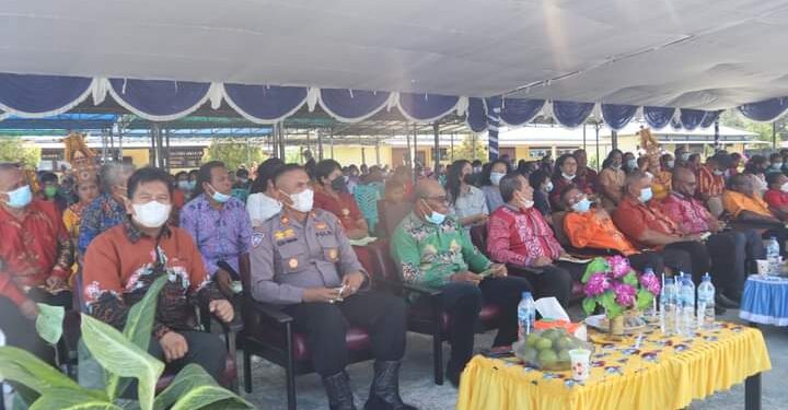Ketua Fraksi BTI Hadiri Perayaan Natal Ibadah Ikatan Keluarga Toraja di Nimboran