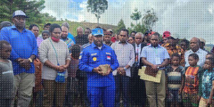 Bupati RHP Ikut Wujudkan Pembangunan Gereja GKII Kalvari Onggobalo