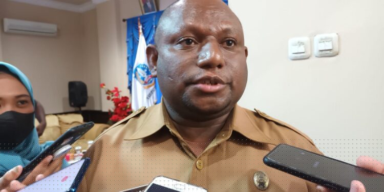 Kadis Kominfo Kab. Jayapura, Gustaf Griapon : ” Kabupaten Jayapura Usulkan 20 Kampung ke Kemendes Jadi Smart Village”