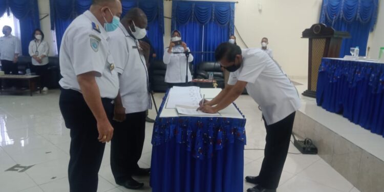 Bertepatan HPN 2022, Wakil Bupati Giri Wijayantoro, Kukuhkan PPID Kabupaten Jayapura