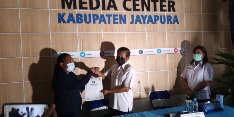 Ombudsman RI Perwakilan Papua Serahkan Hasil Kepatuhan Tahun 2021, Kepada Pemerintah Kabupaten Jayapura
