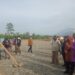 Mensos Risma Akhirnya Tiba di Sentani dan Tinjau Lokasi Pembangunan Rumah Sehat Bagi Korban Banjir Bandang