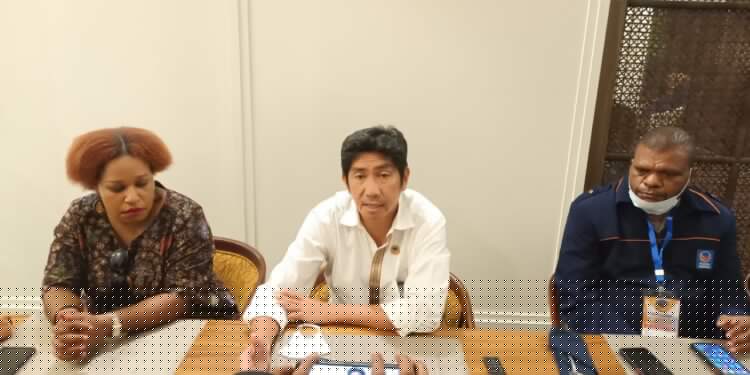 Menjaga Papua Damai, Ketua DPR Papua Siap Menerima Aspirasi  Rakyat dengan cara Santun