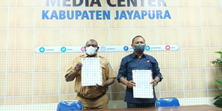 Satu lagi Inovasi Dinas Kominfo Kabupaten Jayapura Bersama Telomsel Sepakat Tentukan Tarif Retribusi Pajak Menara Tinngkatkan PAD