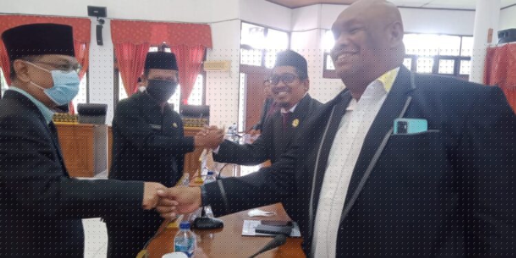 Waket I DPRD Kabupaten Jayapura Tutup Masa Sidang I Selanjutnya Masuk Reses Kedua