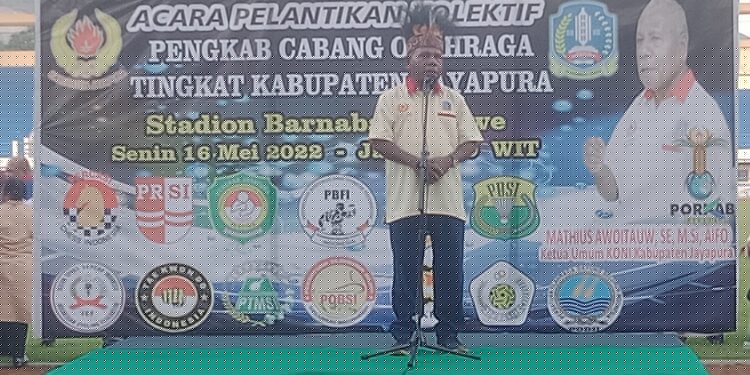 Ketum KONI Kabupaten Jayapura Lantik Pengkab Baru 12 Cabor untuk Tatap PORKAB II