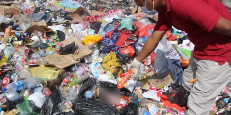 Warga Sentani Digegerkan Penemuan Jasad Bayi Di Tempat Pembuangan Sampah