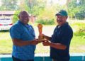 Kadis Kominfo Kab Jayapura Sumbang Piala kepada Panitia Turnamen Ondo Heram Cup IV Tahun 2022