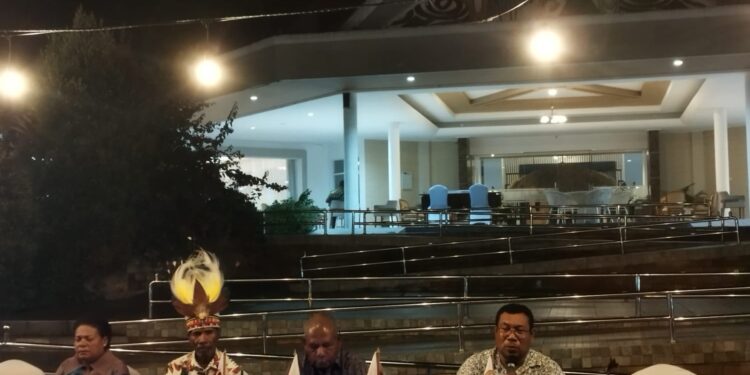 Ondofolo Boaz Enock Tegaskan Bahwa Masyarakat Adat Siap Sambut Pelaksanaan Kongres KMAN VI di Tabi