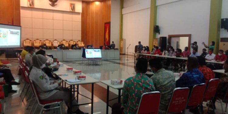 Rapat Evaluasi Covid-19, Cek Pembatasan Kegiatan Masyarakat Kota Jayapura