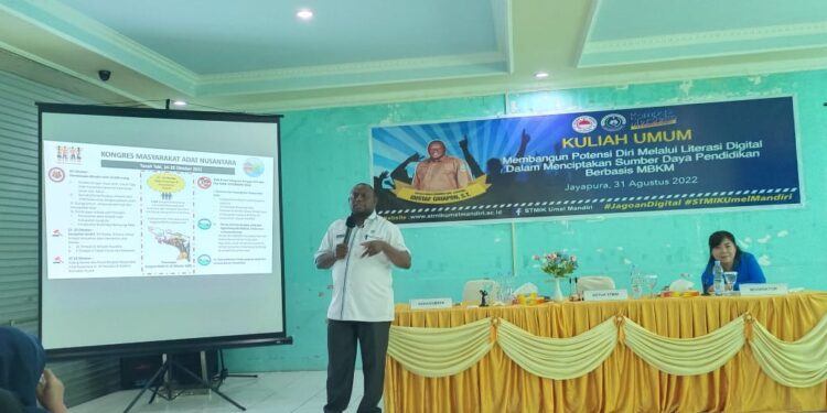 Kadis Kominfo Presentasi Kegiatan KMAN VI di Uniyap dan STMIK Umel Mandiri