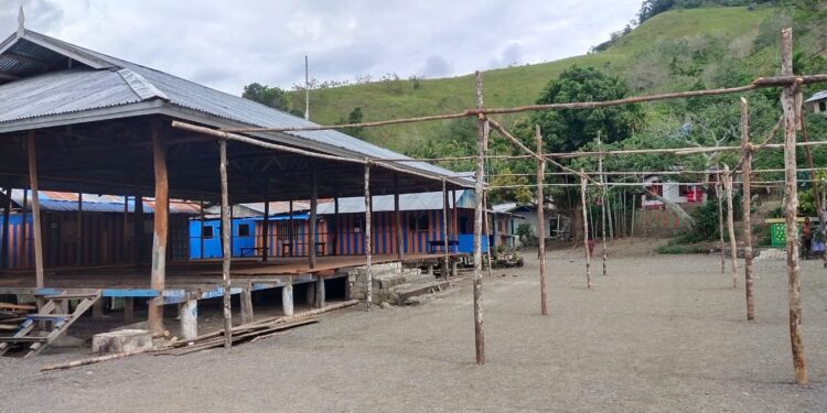 PUPR Kabupaten Jayapura Bangun Tempat Serasehan di Ayapo