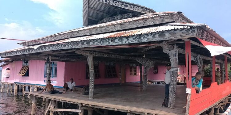 Obhe Dondai Tak Mampu Muat Banyak Orang