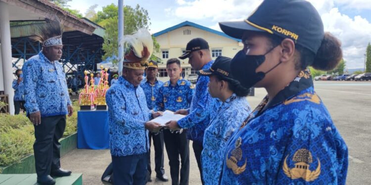 Bupati Jayapura Pimpin Upacara HUT KORPRI Ke 51 2022