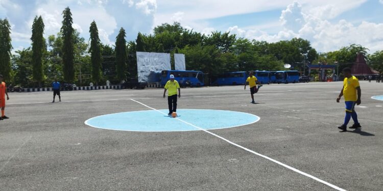 Bupati Jayapura Ikut Pertandingan Futsal Meriahkan HUT KORPRI Ke 51