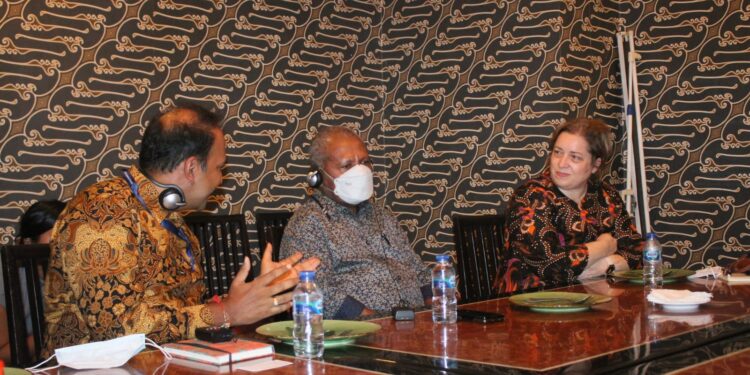 Bupati Jayapura Mathius Awoitauw  Bertemu Bank Dunia sampaikan Realita dan Solusi Bangun Papua