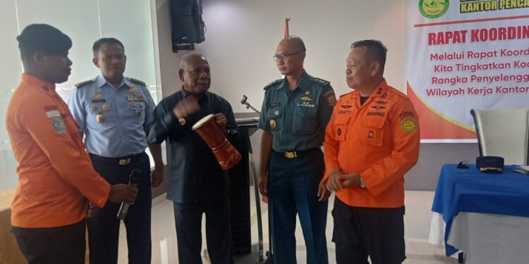 Bupati Jayapura Membuka Rakor Pencarian dan Pertolongan (SAR)