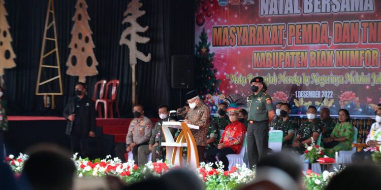 Pesan Wapres : “ Dari Pulau Biak ini sebarkan cinta kasih, persaudaraan, persatuan dan pesan perdamaian untuk Indonesia”.