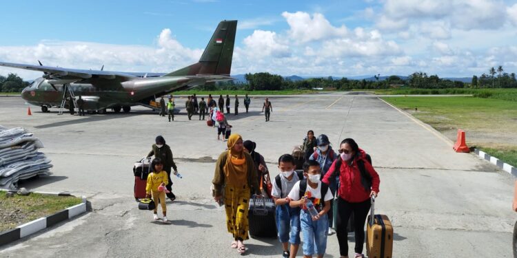 Situasi Kurang Kondusif Warga Non Papua Memilih Keluar dari Oksibil Pegunungan Bintang