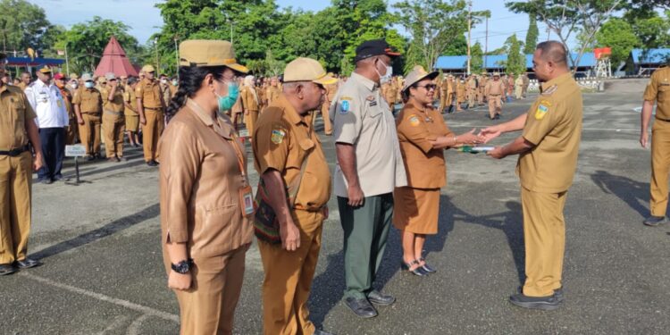 Serahkan DPA 2023, Pj. Bupati Jayapura Harapkan OPD Segera Laksanakan Dengan Baik