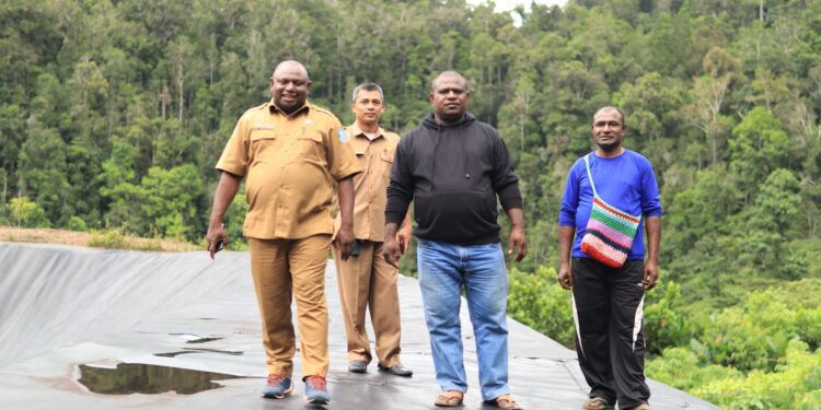 Susah Mendapatkan Akses Informasi, Warga TPA Waibron Minta Pemkab Jayapura Segera Desak  Telkomsel Bangun Tower BTS