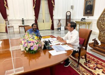 Dr. Lenis Kogoya Ajak Generasi Papua Belajar dari Sikap Rendah Hati Presiden Jokowi