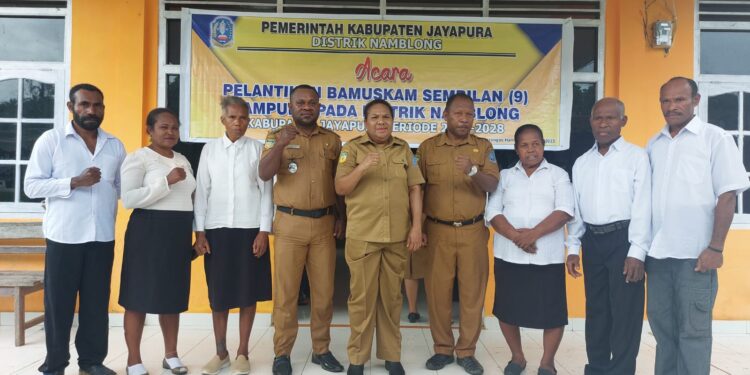 Sekda Kab. Jayapura Lantik 64 Anggota Bamuskam di 9 Kampung