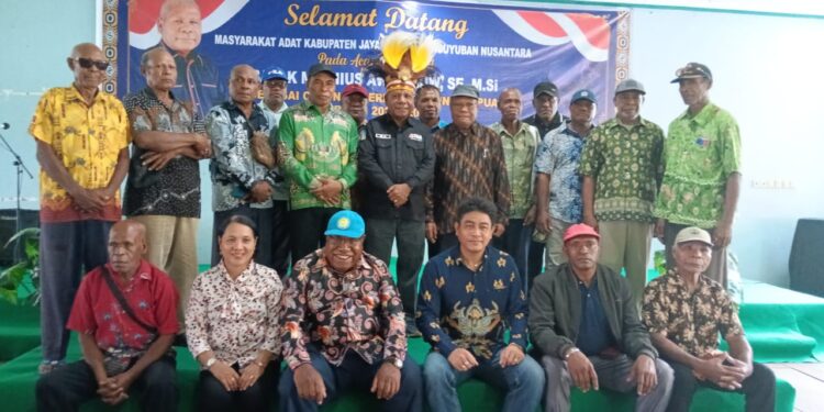 Mathius  Awoitauw  Layak Gubernur Papua