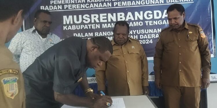 Bappeda Mamteng Gelar Musrenbangda