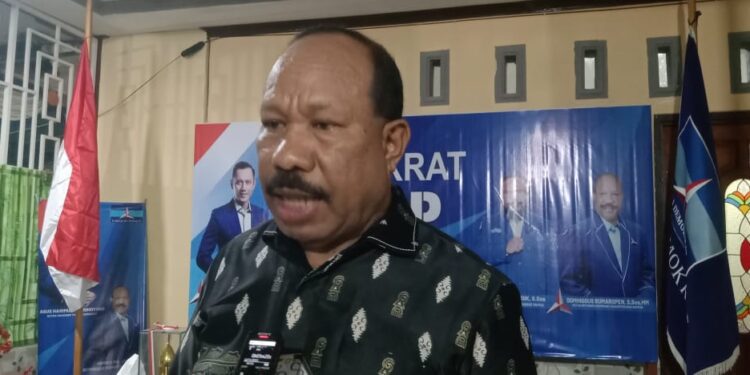 BMD Sebut Calon Kepala Daerah Biak Numfor Dari Partai Demokrat, Dominggus : ” Saya Siap, Takut Buat”