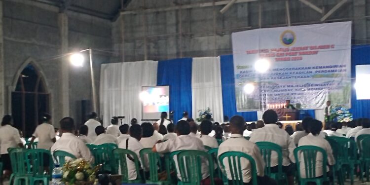 Temu Raya Majelis Jemaat Klasis Port Numbay Ditutup BP Sinode GKI Di Tanah Papua