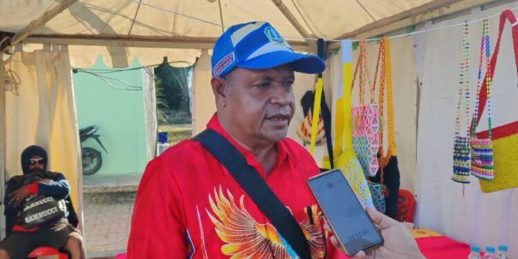 Distrik Demta Tampilkan Berbagai Kerajinan Tangan Masyarakat Kampung pada Festival Danau Sentani XIII 2023