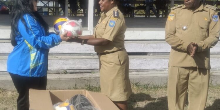 Semarakkan HUT RI ke-78,Distrik Ilugwa Gelar Pertandingan Sepak Bola dan Bola Voli